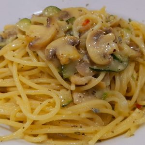 Spaghetti Hongos y zucchini