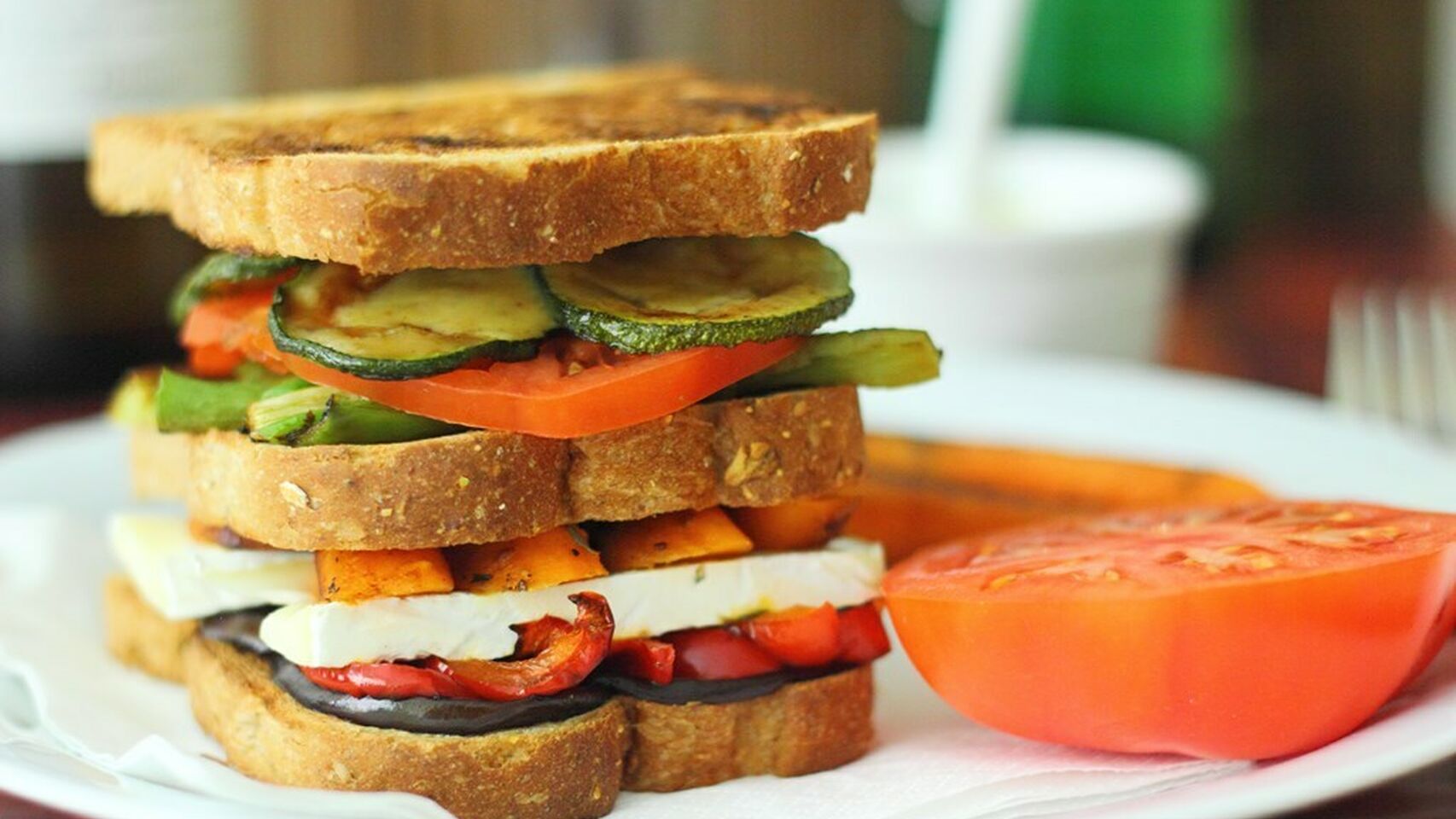 Sandwich Verduras y Queso