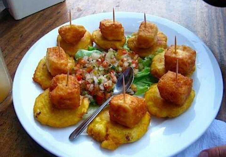 Tostones con Queso