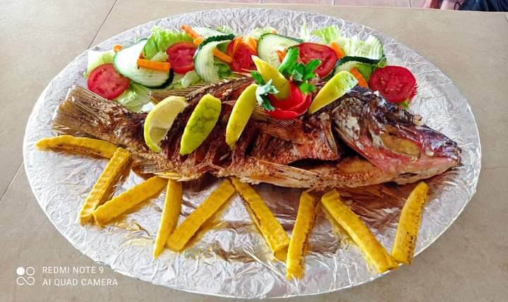 Pescado entero frito