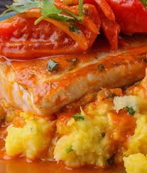 Filete de Pescado entomatado o al Ajillo