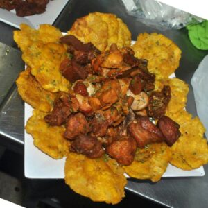 Tostones con Carne