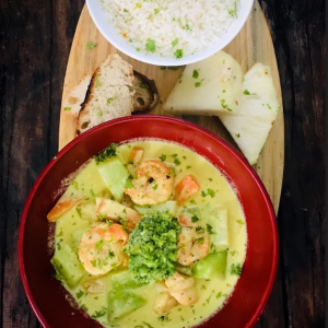 SHRIMP COCONUT CURRY