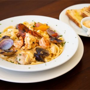Pasta de Frutti de Mare en Salsa Blanca